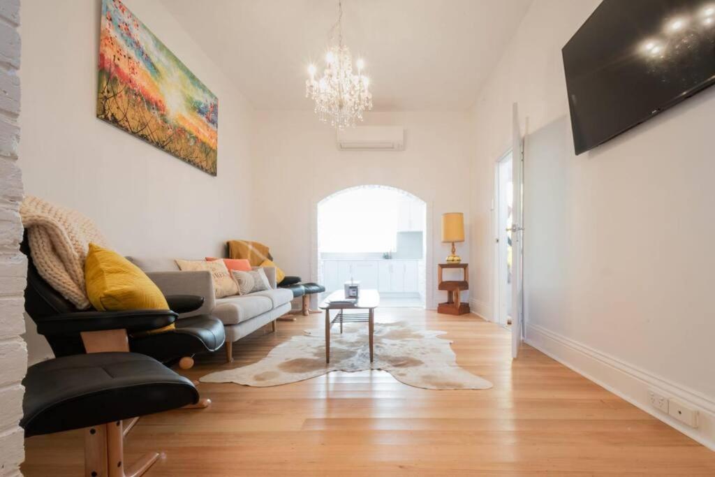 Historic Beauty In The Cbd! Parking And Wifi Apartamento Launceston Exterior foto
